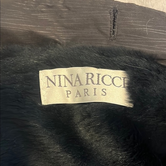 Nina Ricci Fox Fur Coat - Picture 8 of 9